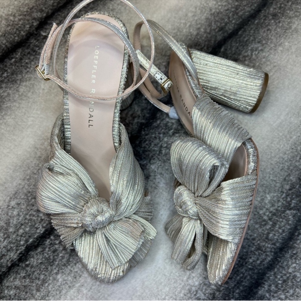 Loeffler Randall Camellia Bow Platinum Pleated Fabric Sandals Heels - Picture 3 of 9